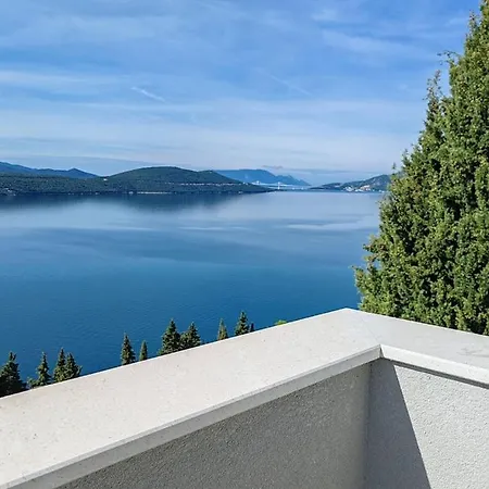 Grande Casa de hóspedes Neum